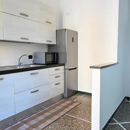 2- Starlight Flat Apartment